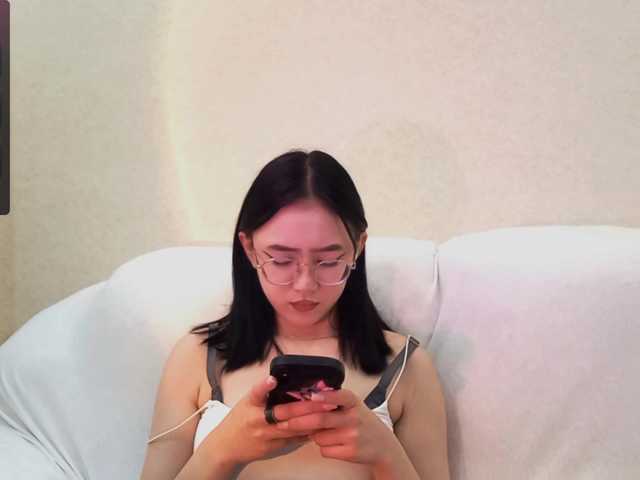 MyrleHenggeler live cam on BongaCams
