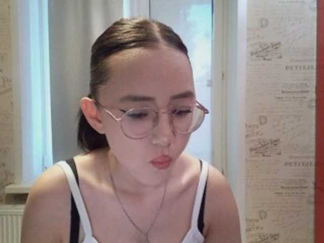 MyrleHenggeler live cam on BongaCams