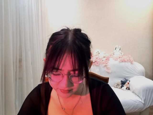 MyrleHenggeler live cam on BongaCams
