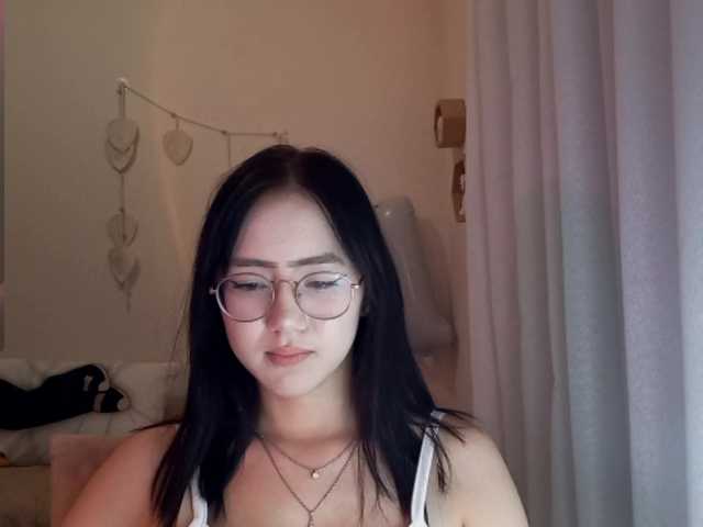 MyrleHenggeler live cam on BongaCams