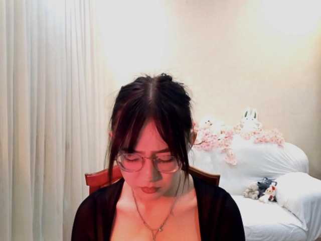 MyrleHenggeler live cam on BongaCams