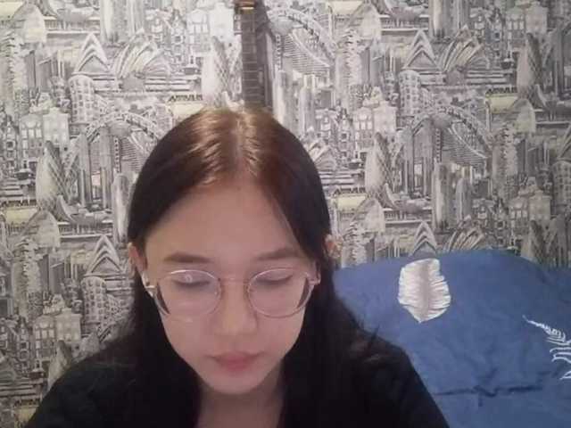MyrleHenggeler live cam on BongaCams