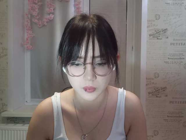 MyrleHenggeler live cam on BongaCams