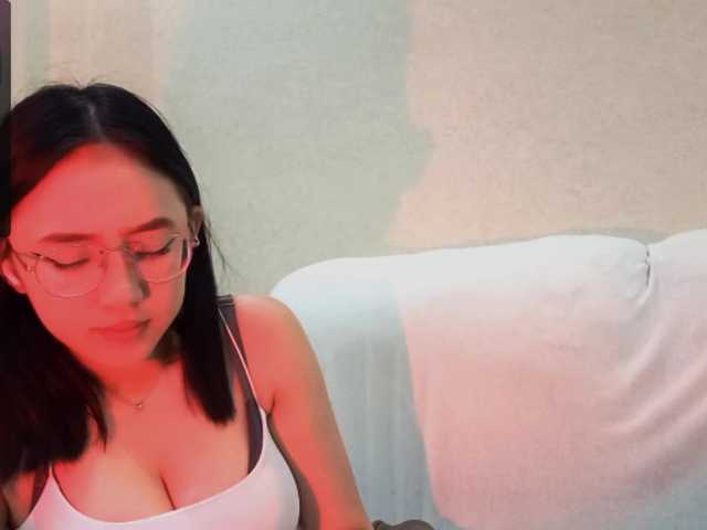 MyrleHenggeler live cam on BongaCams