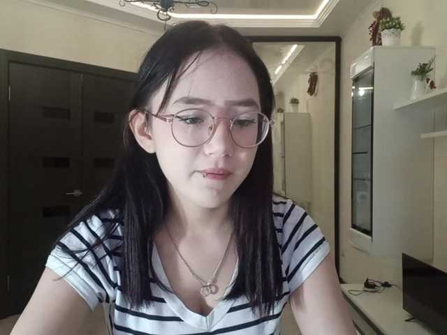 MyrleHenggeler live cam on BongaCams
