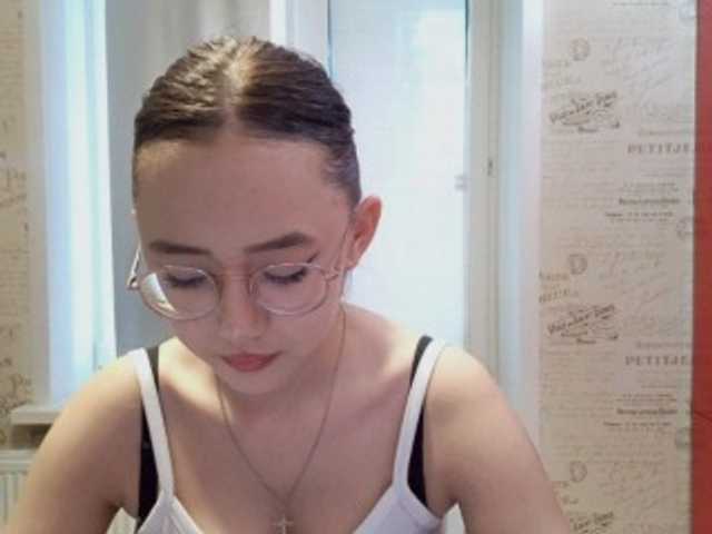 MyrleHenggeler live cam on BongaCams