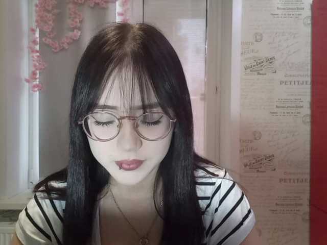 MyrleHenggeler live cam on BongaCams