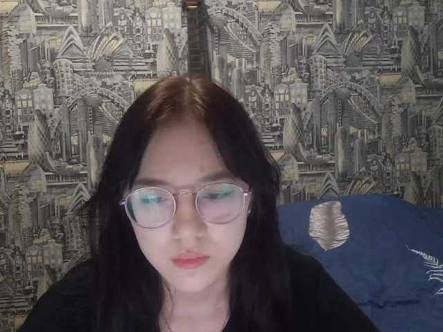 MyrleHenggeler live cam on BongaCams