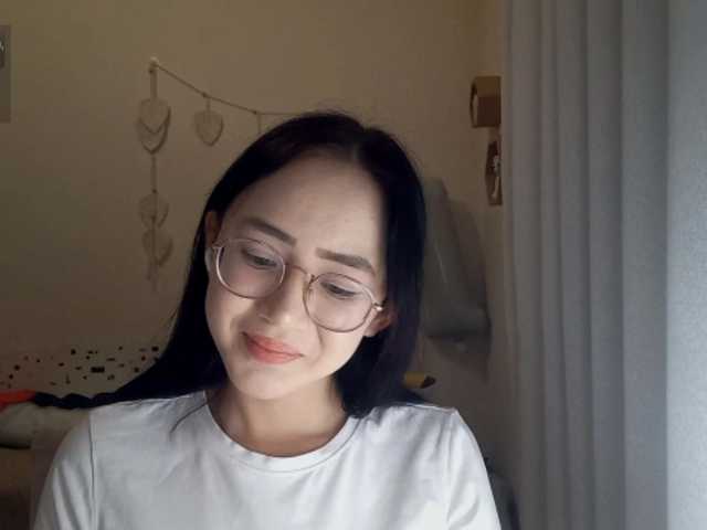 MyrleHenggeler live cam on BongaCams