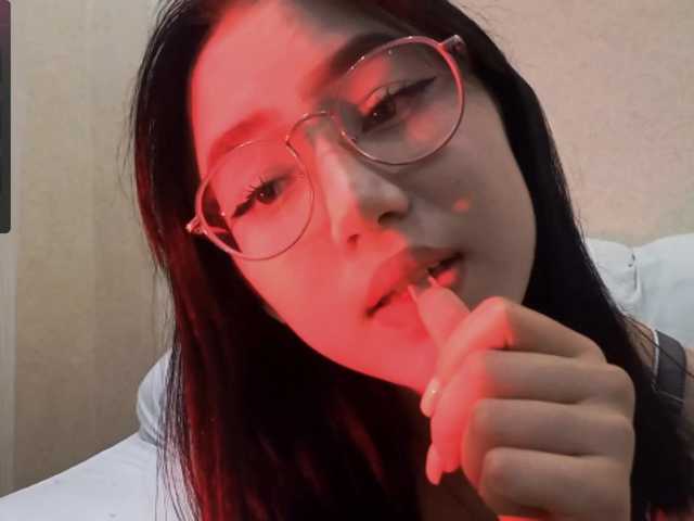MyrleHenggeler live cam on BongaCams