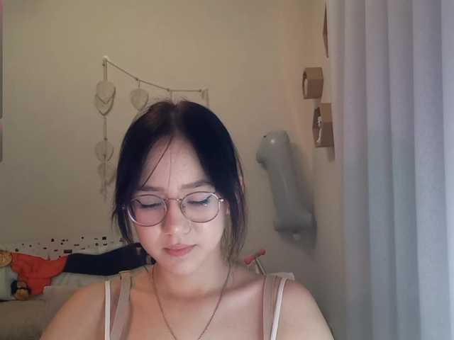 MyrleHenggeler live webcam show