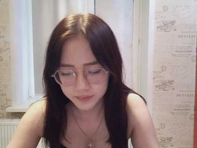 MyrleHenggeler live cam on BongaCams