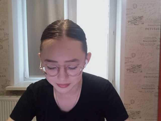MyrleHenggeler live cam on BongaCams