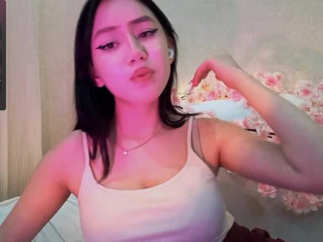 MyrleHenggeler live cam on BongaCams