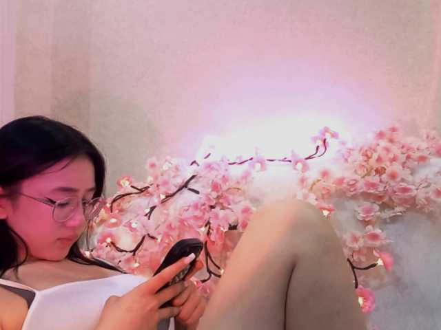 MyrleHenggeler live cam on BongaCams