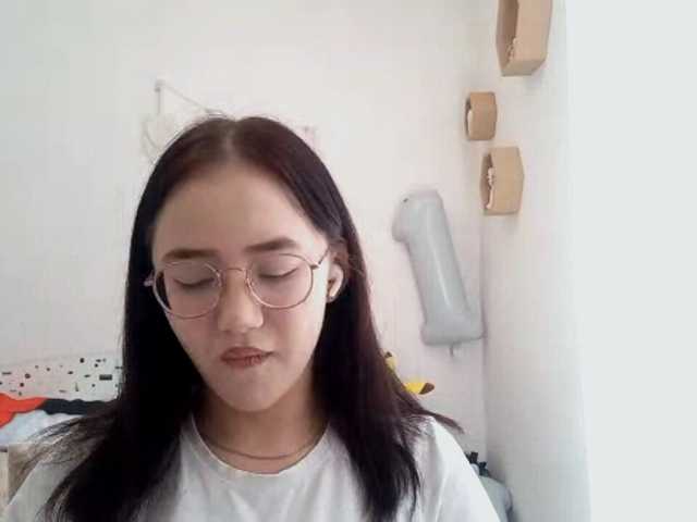 MyrleHenggeler live cam on BongaCams