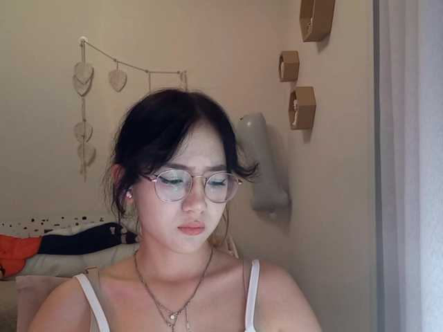 MyrleHenggeler live cam on BongaCams