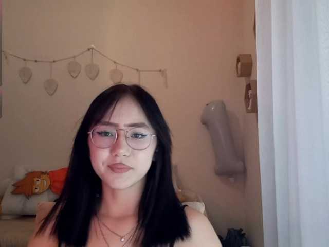 MyrleHenggeler live cam on BongaCams