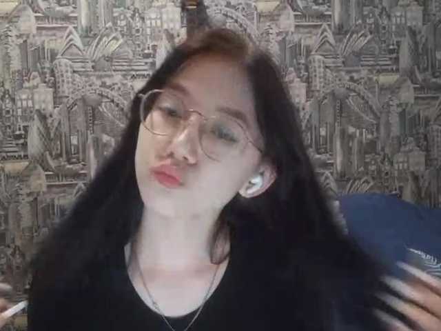 MyrleHenggeler live cam on BongaCams