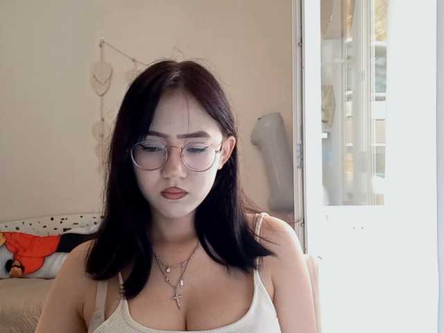 MyrleHenggeler live cam on BongaCams