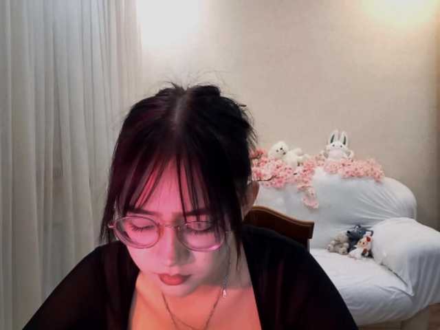 MyrleHenggeler live cam on BongaCams