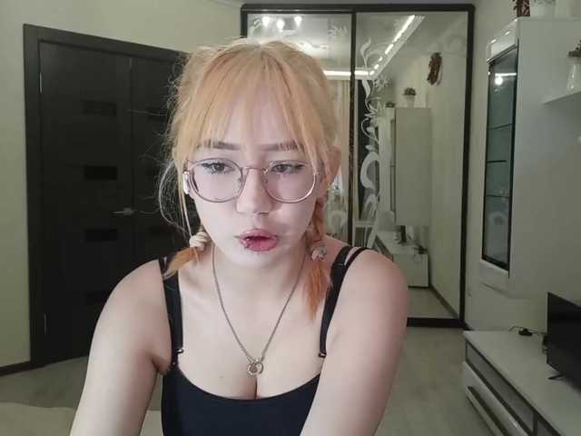 MyrleHenggeler live cam on BongaCams