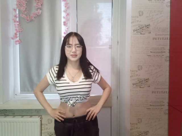 MyrleHenggeler live cam on BongaCams