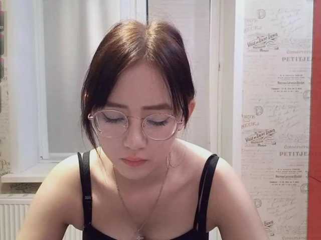 MyrleHenggeler live cam on BongaCams