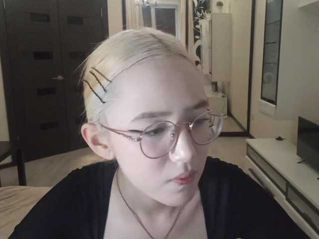 MyrleHenggeler live cam on BongaCams