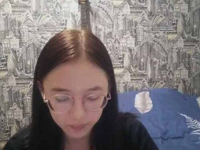 MyrleHenggeler live cam on BongaCams
