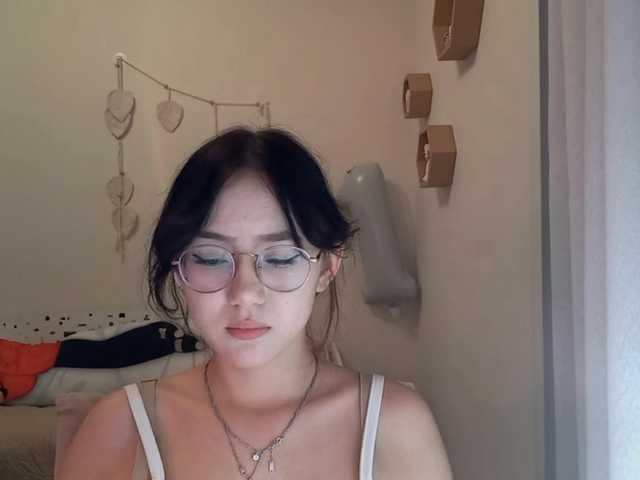 MyrleHenggeler live cam on BongaCams