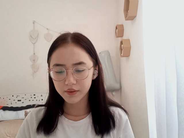 MyrleHenggeler live cam on BongaCams