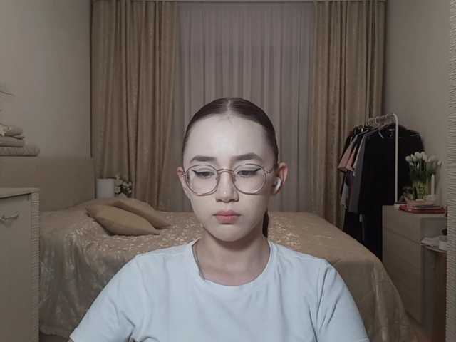 MyrleHenggeler live cam on BongaCams