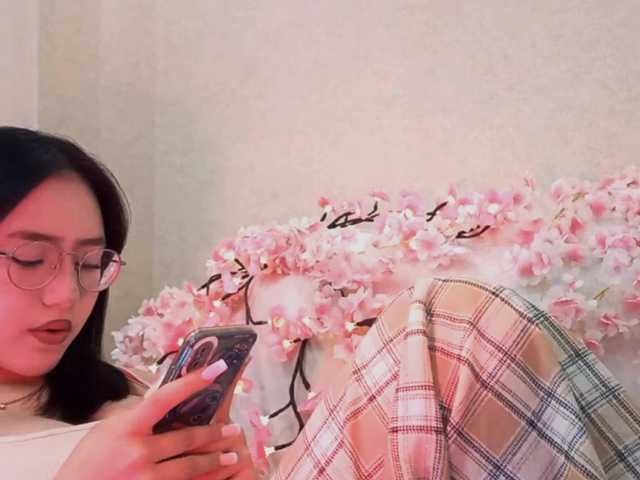 MyrleHenggeler live cam on BongaCams