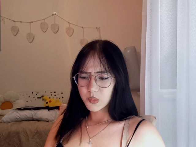 MyrleHenggeler live cam on BongaCams
