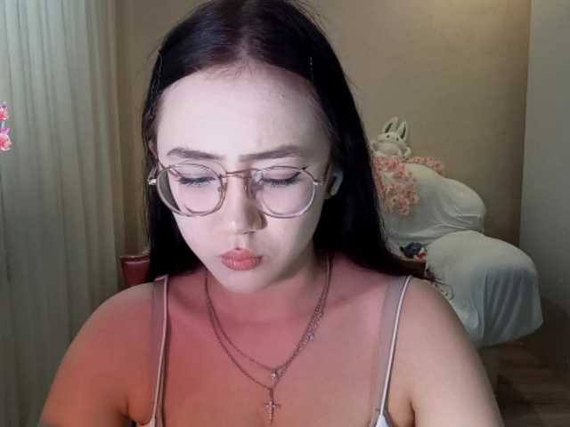 MyrleHenggeler live cam on BongaCams
