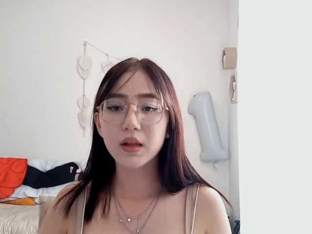 MyrleHenggeler live cam on BongaCams