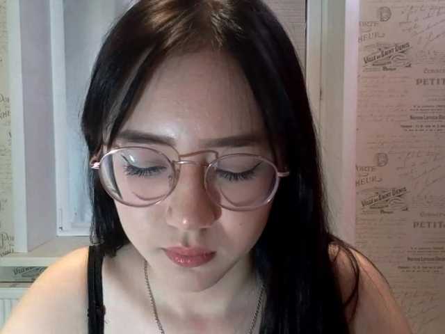 MyrleHenggeler live cam on BongaCams