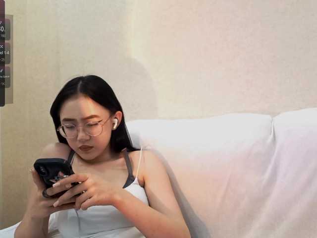 MyrleHenggeler live cam on BongaCams