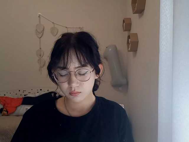 MyrleHenggeler live cam on BongaCams