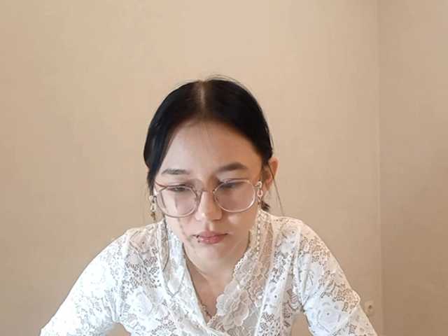 MyrleHenggeler's BongaCams show and profile