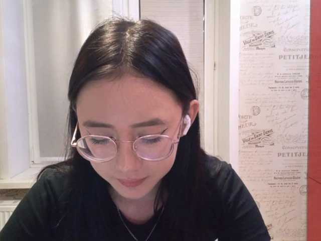 MyrleHenggeler live cam on BongaCams