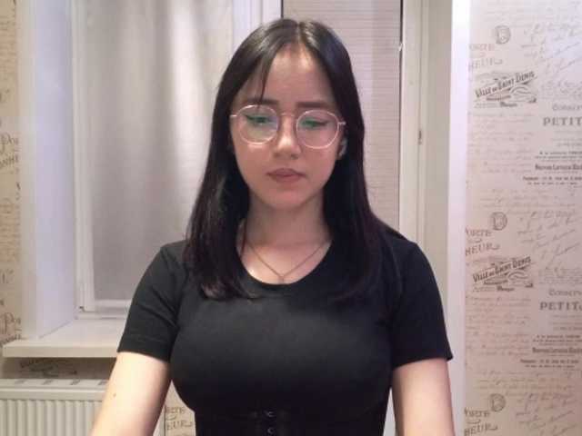 MyrleHenggeler live cam on BongaCams