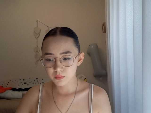 MyrleHenggeler live webcam show
