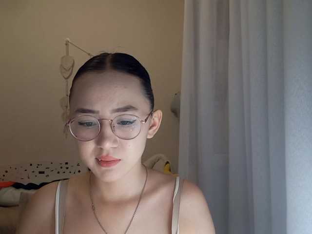 MyrleHenggeler live cam on BongaCams