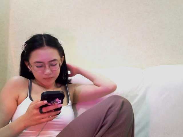 MyrleHenggeler live cam on BongaCams