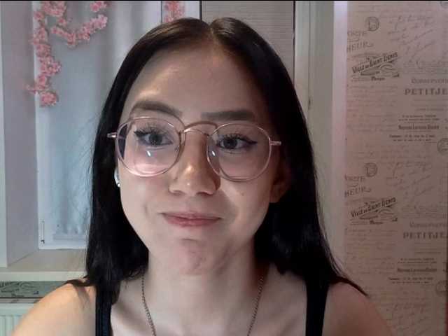 MyrleHenggeler live cam on BongaCams