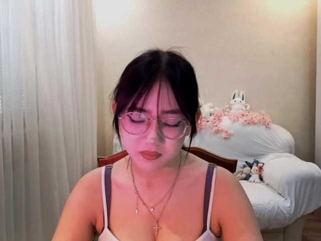 MyrleHenggeler live cam on BongaCams