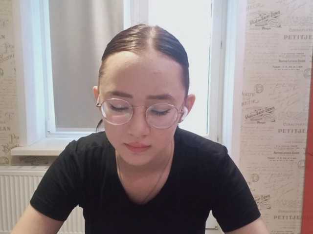 MyrleHenggeler live cam on BongaCams