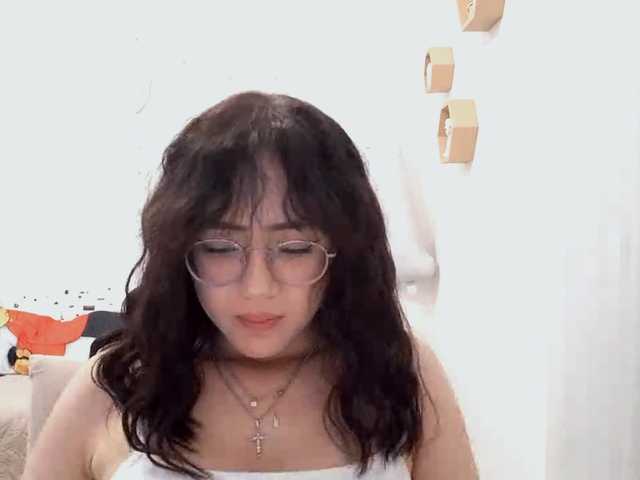 MyrleHenggeler live cam on BongaCams